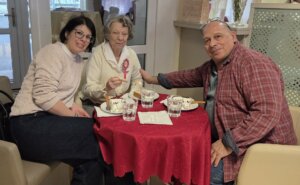 Az ünnepelt a családja körében